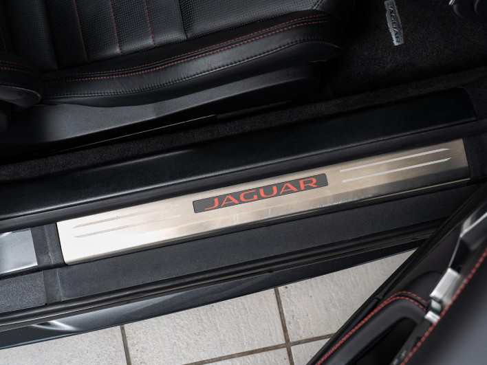2020 Jaguar F Type CBA-J608A (UW-6a2b79520d35a)[17]