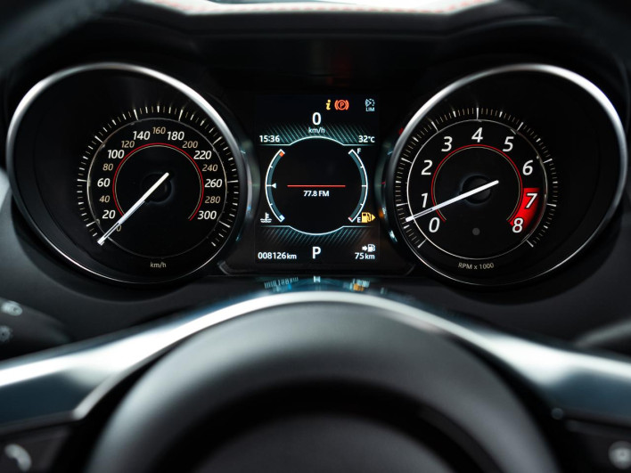 2020 Jaguar F Type CBA-J608A (UW-6a2b79520d35a)[24]