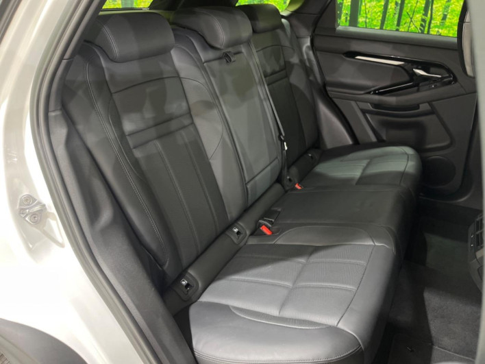 2025 Land Rover Range Rover Evoque 3LA-LZ15TB (UW-6a2b795473aa3)[22]
