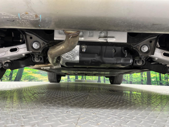 2025 Land Rover Range Rover Evoque 3LA-LZ15TB (UW-6a2b795473aa3)[27]