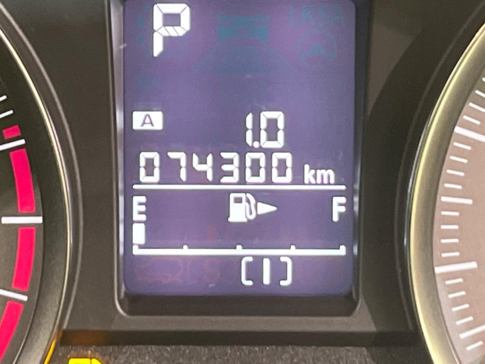 2014 Subaru Forester DBA-SJ5 (UW-6a2b79554d4de)[2]