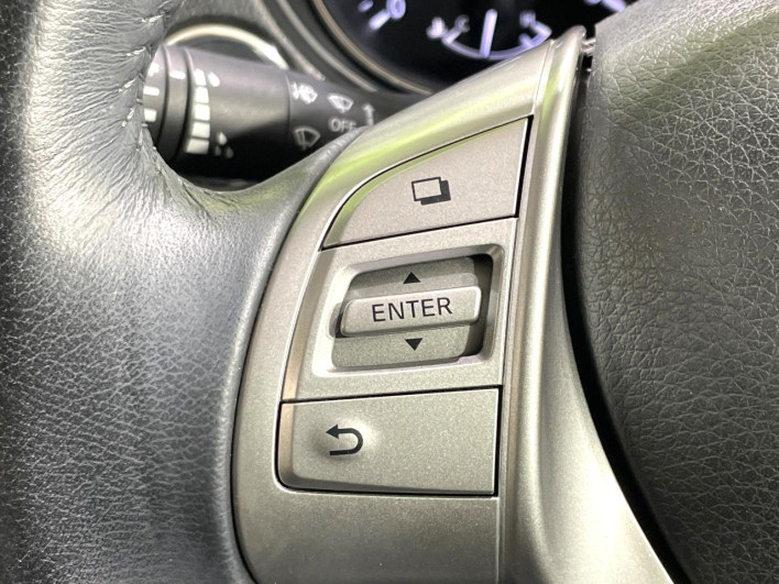 2014 Nissan X-Trail DBA-T32 (UW-6a2b795f3f16e)[29]