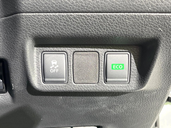 2016 Nissan SYLPHY DBA-TB17 (UW-6a2b795ff33cd)[10]