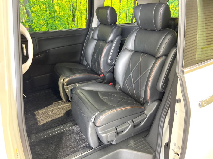 2015 Nissan Elgrand DBA-TE52 (UW-6a2b79603f707)[22]