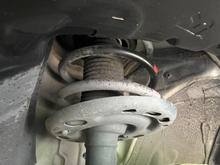 2015 Nissan Elgrand DBA-TE52 (UW-6a2b79603f707)[18]