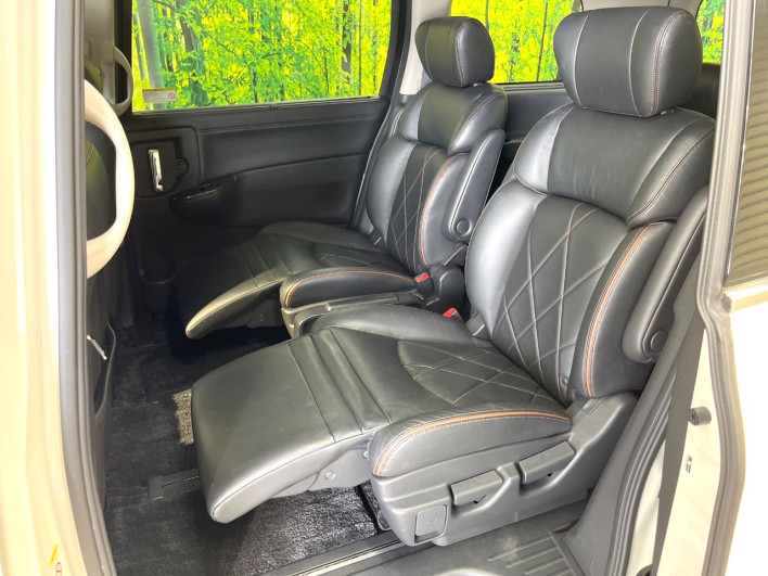 2015 Nissan Elgrand DBA-TE52 (UW-6a2b79603f707)[24]