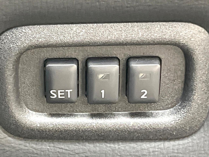 2015 Nissan Elgrand DBA-TE52 (UW-6a2b79603f707)[29]