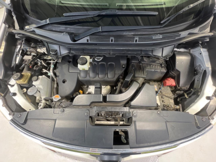 2016 Nissan Elgrand DBA-TE52 (UW-6a2b79607484a)[4]