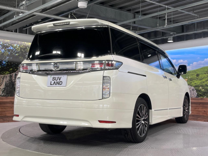 2016 Nissan Elgrand DBA-TE52 (UW-6a2b79607484a)[9]