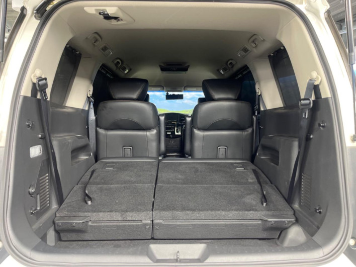 2016 Nissan Elgrand DBA-TE52 (UW-6a2b79607484a)[14]