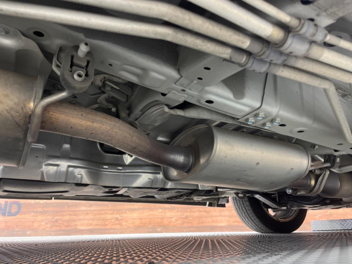 2016 Nissan Elgrand DBA-TE52 (UW-6a2b79607484a)[20]