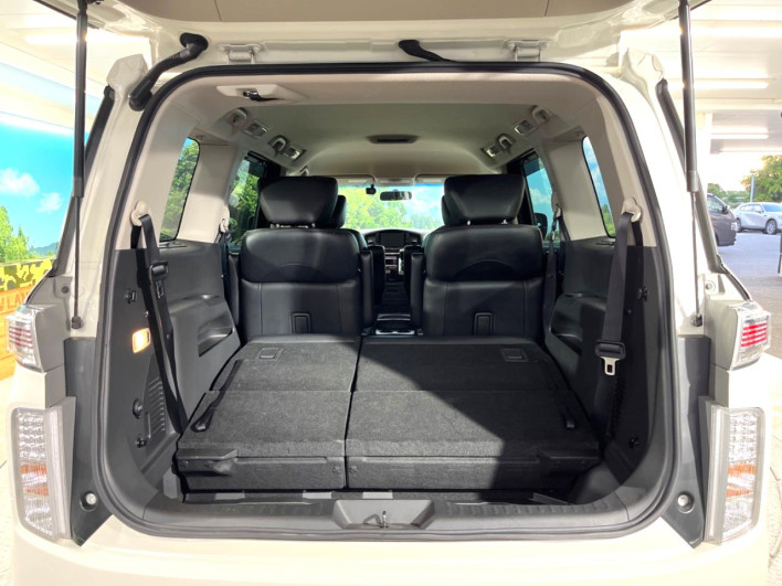 2016 Nissan Elgrand DBA-TE52 (UW-6a2b796146b8a)[6]