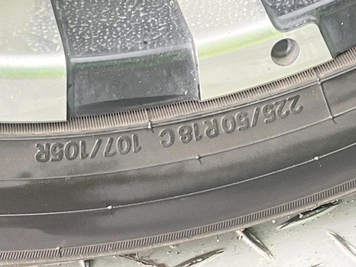 2024 Toyota Hiace Van 3BF-TRH211K (UW-6a2b7962ea207)[11]