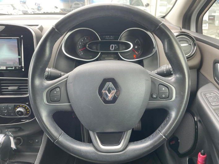2018 Renault Lutecia ABA-RH5F1 (UW-6a2b796dbf518)[6]