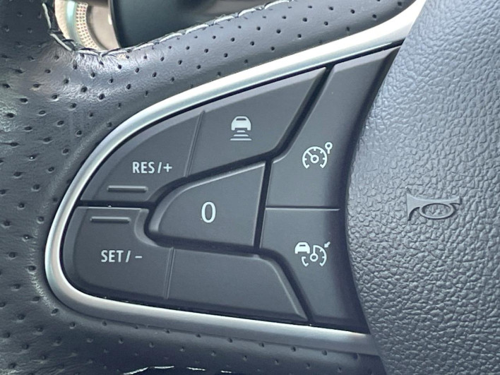 2023 Renault Megane 7BA-BBM5P2 (UW-6a2b796e2ef29)[8]