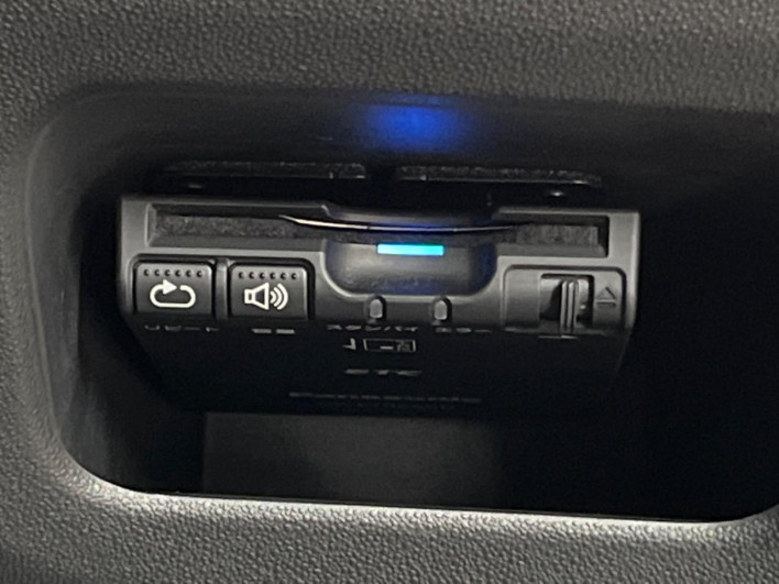 2018 Citroen C3 ABA-B6HN01 (UW-6a2b796fdb042)[20]