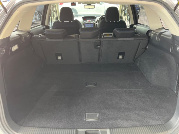 2017 Subaru Levorg DBA-VM4 (UW-6a2b7970d5c07)[15]