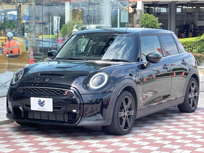 2022 Rover Mini 3DA-XV20MW (UW-6a2b7983a4d57)[29]
