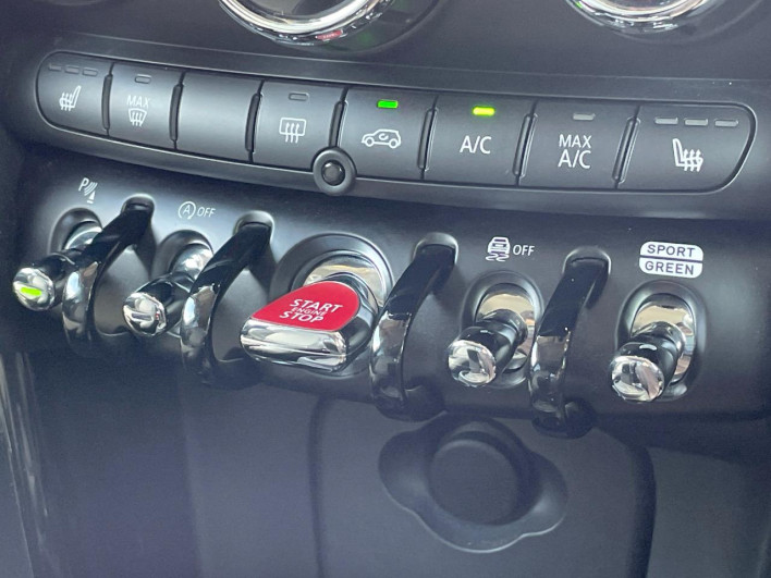 2022 Rover Mini 3DA-XV20MW (UW-6a2b7983a4d57)[20]