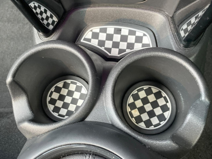 2022 Rover Mini 3BA-XR15MW (UW-6a2b7983b9341)[16]