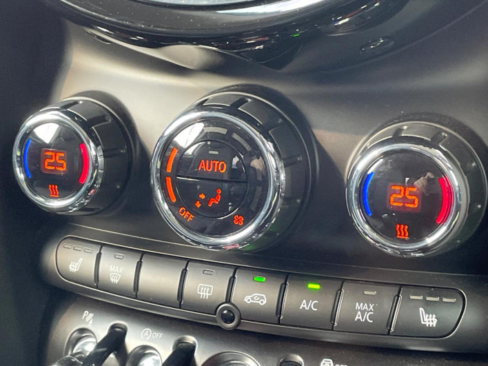 2022 Rover Mini 3BA-XR15MW (UW-6a2b7983b9341)[18]
