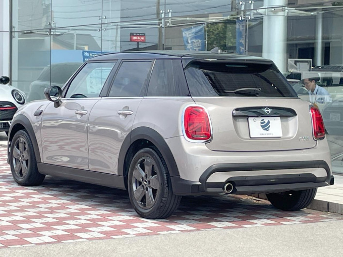 2021 Rover Mini 3BA-XU15MW (UW-6a2b7983c3132)[27]