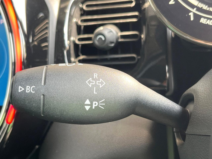 2021 Rover Mini 3BA-XU15MW (UW-6a2b7983c9006)[27]