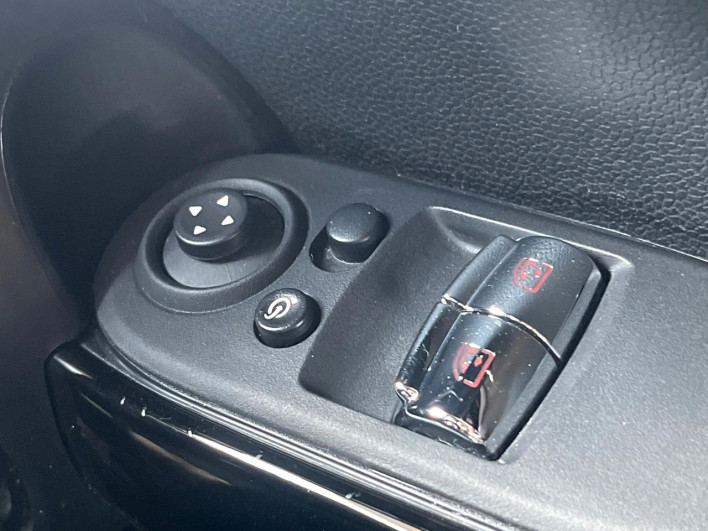 2021 Rover Mini 3BA-XRJCWMW (UW-6a2b798628b46)[5]
