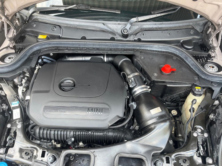 2021 Rover Mini 3BA-XRJCWMW (UW-6a2b798628b46)[4]