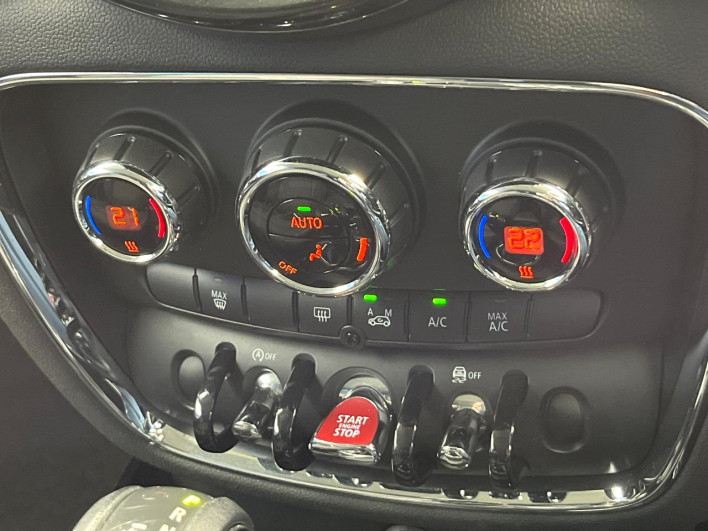 2017 Rover Mini DBA-LN15 (UW-6a2b79863f8a1)[13]