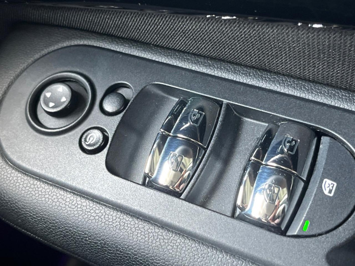 2019 Rover Mini 3BA-LV20M (UW-6a2b798822b6e)[4]