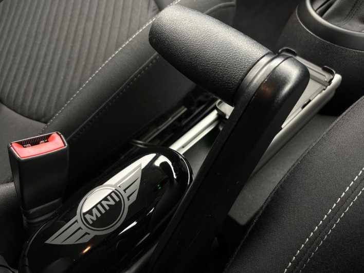 2015 Rover Mini LDA-ZB20 (UW-6a2b798971090)[18]