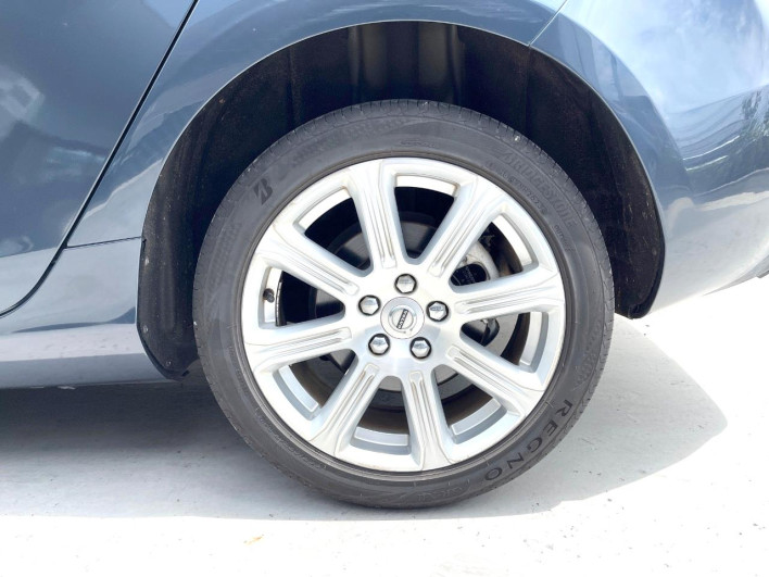 2018 Volvo V40 LDA-MD4204T (UW-6a2b798d781b9)[9]