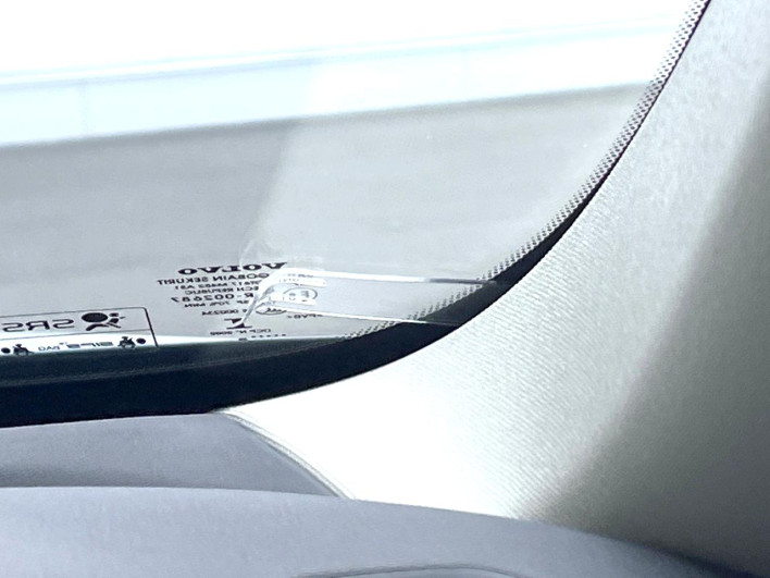 2020 Volvo XC60 5AA-UB420TXCM (UW-6a2b798ed0cea)[14]