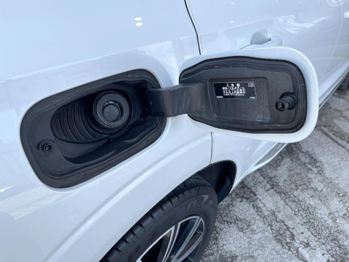 2021 Volvo XC60 5AA-UB420TXCM (UW-6a2b798f0a0d0)[28]