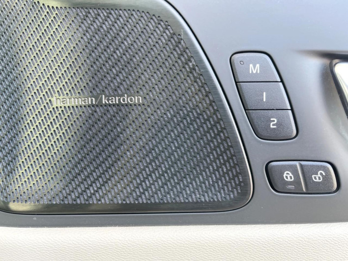 2021 Volvo XC60 5AA-UB420TXCM (UW-6a2b798f0a0d0)[12]