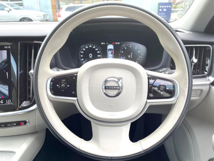 2021 Volvo V60 5AA-ZB420TM (UW-6a2b799167031)[15]