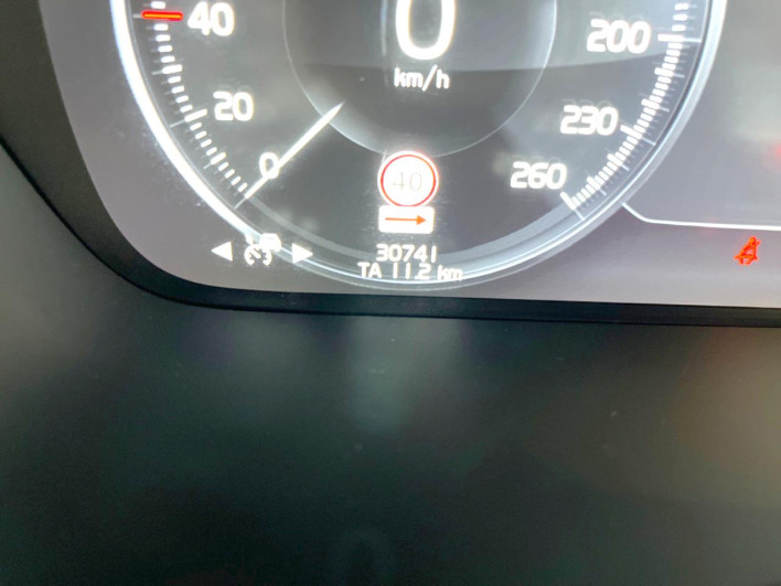 2021 Volvo V60 DBA-ZB420 (UW-6a2b7991b8920)[2]