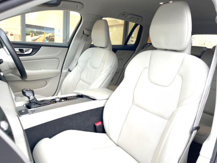 2021 Volvo V60 DBA-ZB420 (UW-6a2b7991b8920)[9]