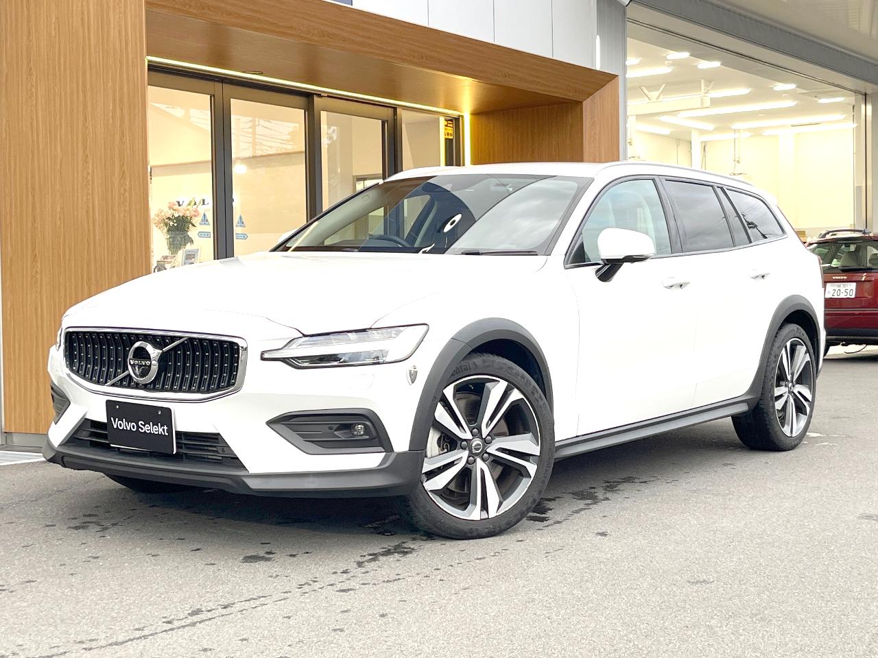 2021 Volvo V60 DBA-ZB420