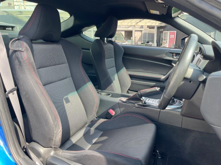 2014 Subaru BRZ DBA-ZC6 (UW-6a2b7995c468b)[24]