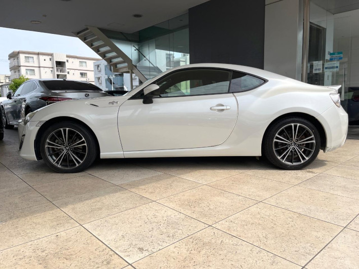 2013 Toyota 86 DBA-ZN6 (UW-6a2b799960318)[13]