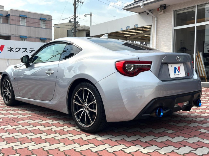 2016 Toyota 86 DBA-ZN6 (UW-6a2b799a4a1d9)[23]