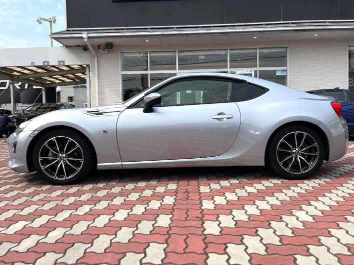2016 Toyota 86 DBA-ZN6 (UW-6a2b799a4a1d9)[24]