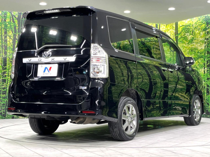 2009 Toyota Voxy DBA-ZRR75W (UW-6a2b799dc916a)[28]