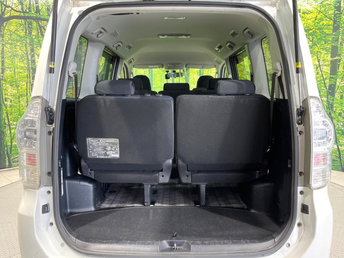 2011 Toyota Voxy DBA-ZRR75W (UW-6a2b799dd0716)[11]