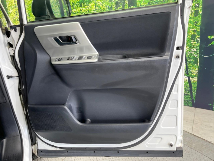 2011 Toyota Voxy DBA-ZRR75W (UW-6a2b799dd0716)[13]