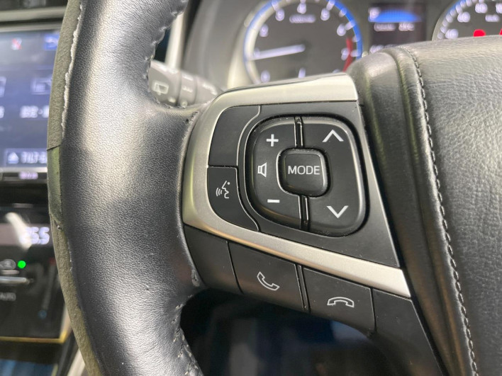 2017 Toyota Harrier DBA-ZSU60W (UW-6a2b79a9ef077)[29]