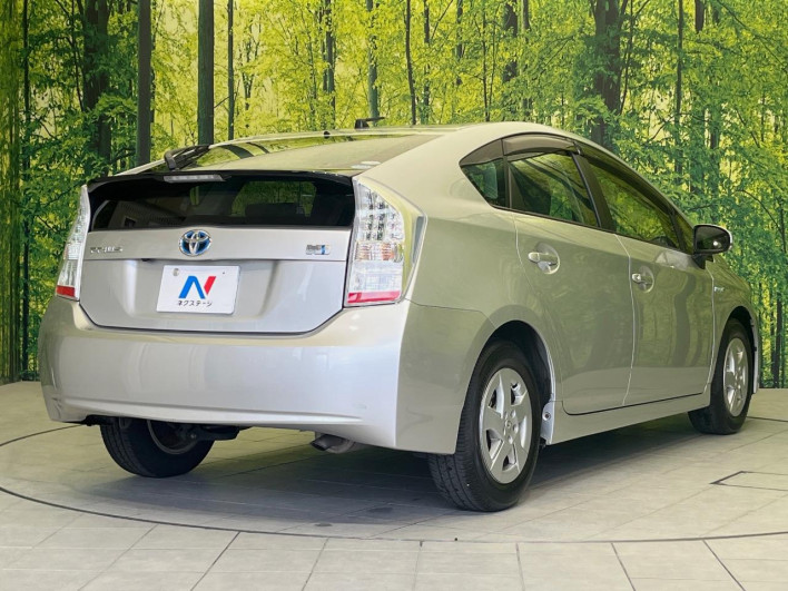 2010 Toyota Prius DAA-ZVW30 (UW-6a2b79af85ac8)[9]