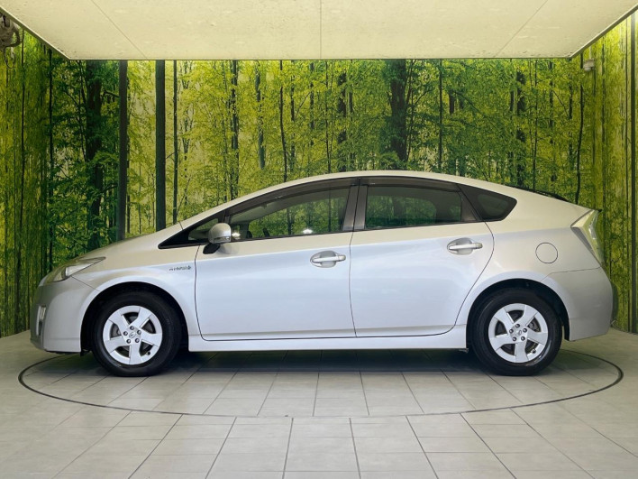 2010 Toyota Prius DAA-ZVW30 (UW-6a2b79af85ac8)[12]